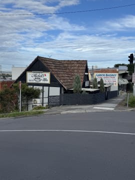Woodfire Pizza Licensed Ringwood - contact landlord
