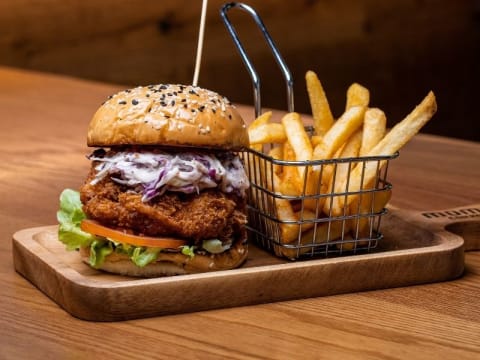 Momo Chicken – Vibrant Franchise Expanding Across Australia