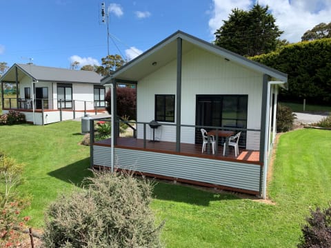 Premier Coastal Lifestyle Property plus Income