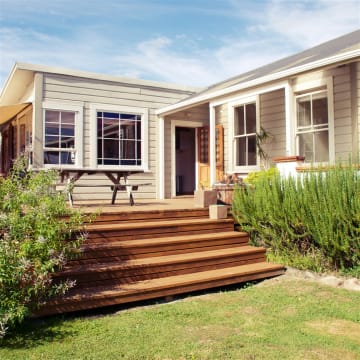 Albany Accommodation Leasehold