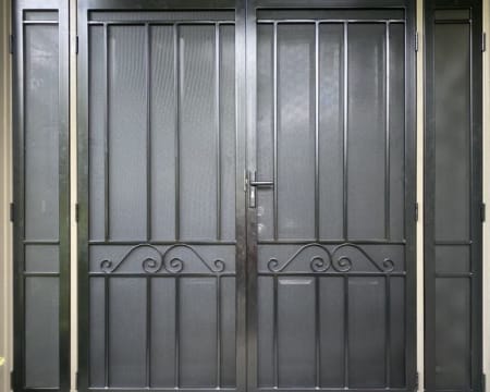 REPUTABLE LOCKSMITH AND SECURITY DOOR BUSINESS IN BAYSIDE MELBOURNE