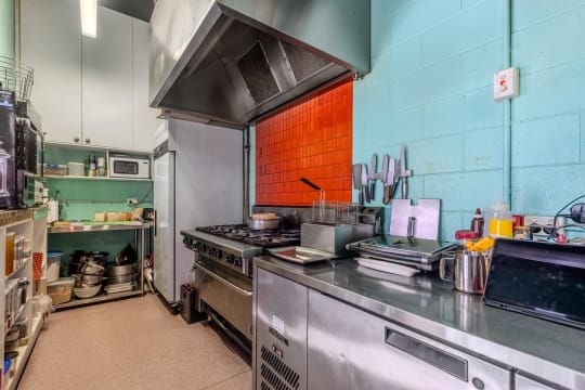 Well-Established Café with Liquor Licence – Prime East End CBD
