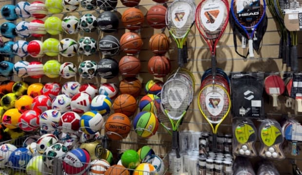 Sports, Footwear & Apparel Store | Manager in Place