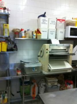 PIZZA & PASTA TAKEAWAY - PRIME LOCATION - HUGE GROWTH POTENTIAL - BOOMING AREA!