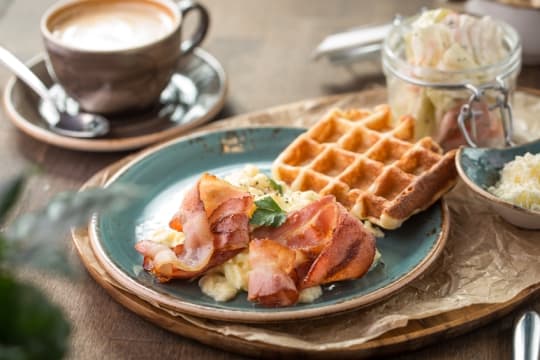 Somerville Café – Urgent Sale | Walk-In Walk-Out | Fully Staffed | $79K [2508191]