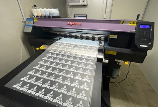 Established Embroidery & Apparel Branding, 40+ Yrs of Service (Our Ref: V2071)