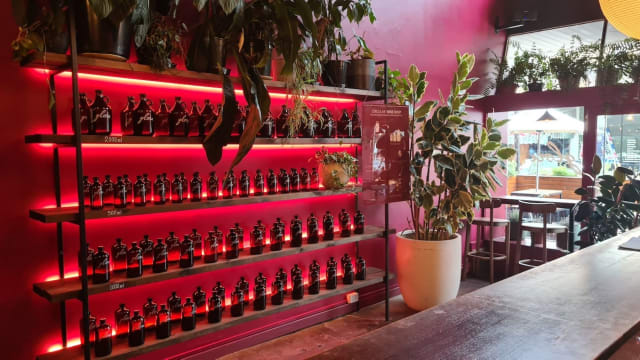 UNDER OFFER - Glou - more than a wine bar