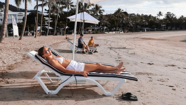 Airlie Beach Lounge Hire