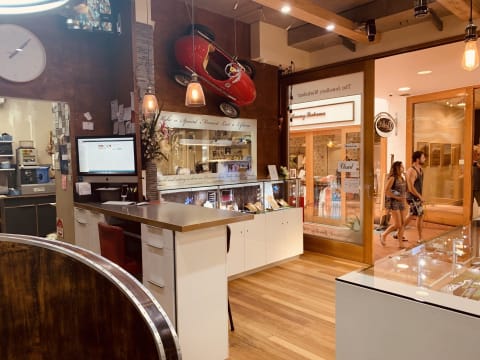 The Jewellers Workshop is positioned right in the heart of Byron Bay