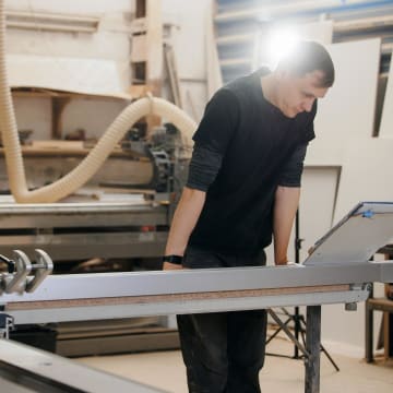 Cabinet Making Business making Consistent Returns