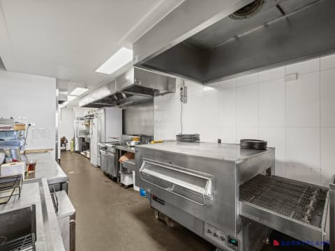 Gorgeous Fit-Out | Prime Coastal Location | Turnkey Opportunity