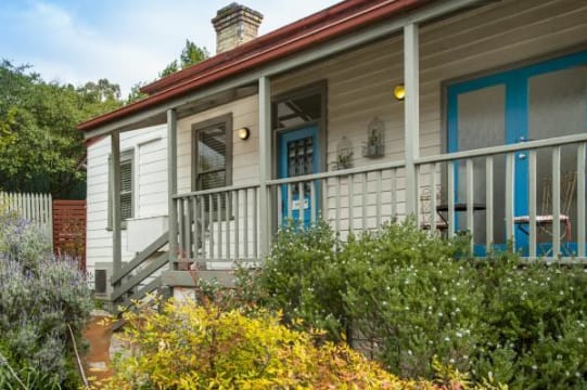 Boutique Freehold Accommodation Offering Income and Lifestyle in Healesville