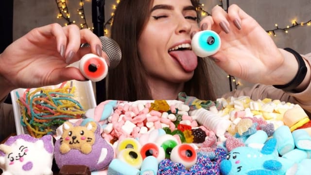 National Online, Wholesale and Warehouse Outlet Based Confectionery Business #400