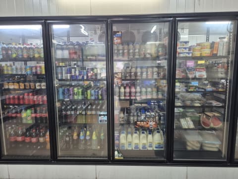 Store, Cafe, Food Truck and Residence – Brandon, QLD