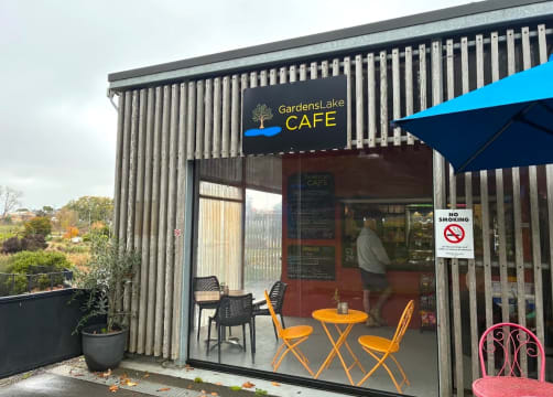 LEASEHOLD - Gardens Lake Cafe, Ararat VIC - 1P0617