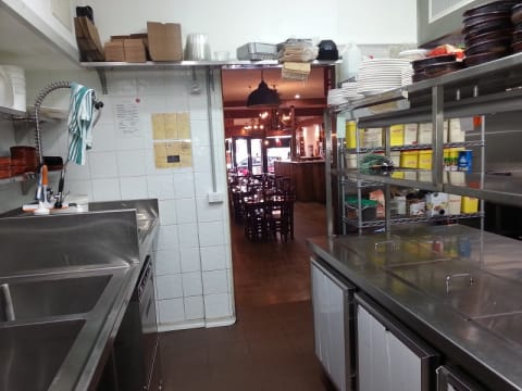 Double fronted restaurant/bar – FITZROY