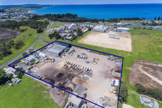 Lovell's Garden & Building Supplies -  Leasehold  For Sale with Brand-New Lease + Freehold Option...