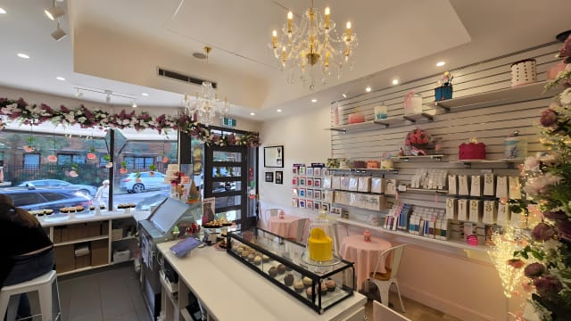 Cupcakes and Cakes Manufacturing + Classes – Sydney, NSW