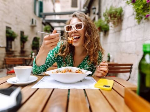 Profitable & Low Rent Inner West Cafe for Sale