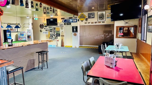 Well-Established Country Hotel in the Heart of Colac