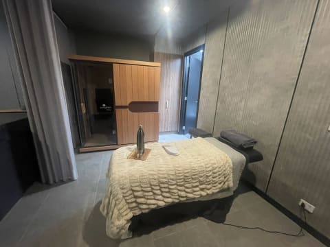 LUXURY WELLNESS SPA - BAYSIDE