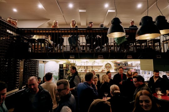 ​MYRTLE WINE BAR & MURMUR PIANO BAR