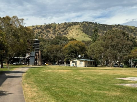 A Rare Freehold Caravan Park and Tourism Gateway in Victoria’s High Country