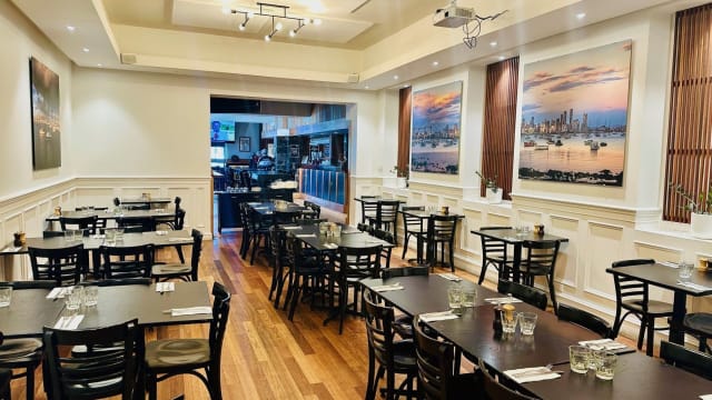 UNDER OFFER -  The Steam Packet Hotel