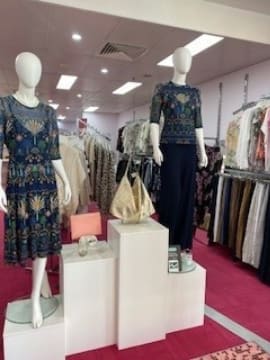 Thriving Fashion Boutique A Community-Focused Social Hub