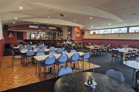 SOLD - Star Hotel, Rutherglen