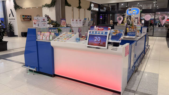 2 Lotto Kiosk in the same shopping centre.