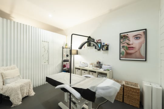 LEASEHOLD - Tocumwal Skin and Body, NSW - 1P0519