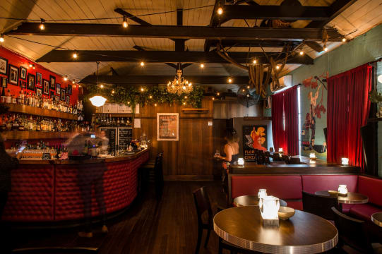 ​MYRTLE WINE BAR & MURMUR PIANO BAR