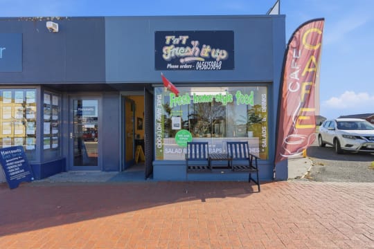 Premium Passive Investment Site With Established Tenant Harcourts and A Cafe Nth Tasmania