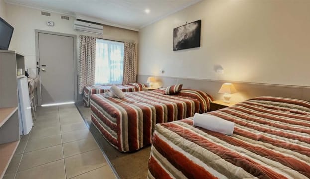 Under Contract - Profitable Leasehold Motel with Caravan Park & Camp sites in Ballarat