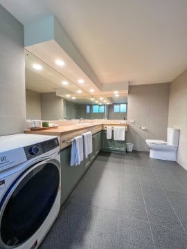 PRIME COASTAL FREEHOLD - 1576MF