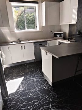 Passive Commercial Investment  Deloraine