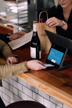 Long Established Bottle Shop *Tkg $12K Per Week *Good Rent [2311231]