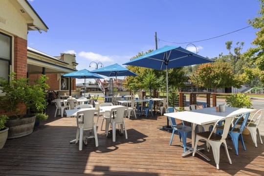 UNDER OFFER - The Old Bank Cafe Restaurant, Tocumwal NSW - 1P0512