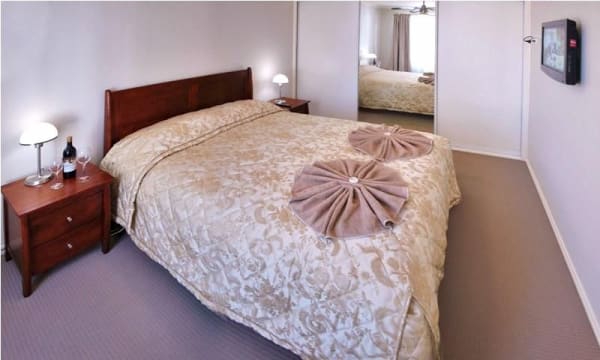 CHASIN OPAL HOLIDAY PARK - MODERN CABINS WITH OPAL SHOP - ZONED MOTEL USE