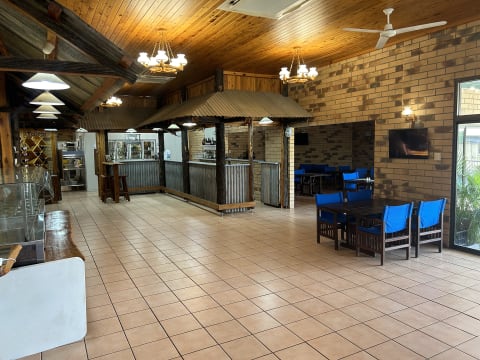 MODERN WESTERN QLD LEASEHOLD MOTEL OPPORTUNITY - 1941ML