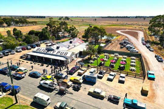 FREEHOLD VACANT POSSESSION - Blighty Hotel, NSW - 1P0436