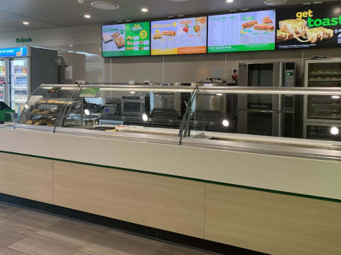 On the market! Subway Surfers Paradise, Remodelled, Ideal first store! 491 visa possible!