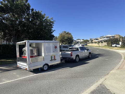 Nunzio's Mobile Pizza