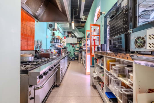 Well-Established Café with Liquor Licence – Prime East End CBD