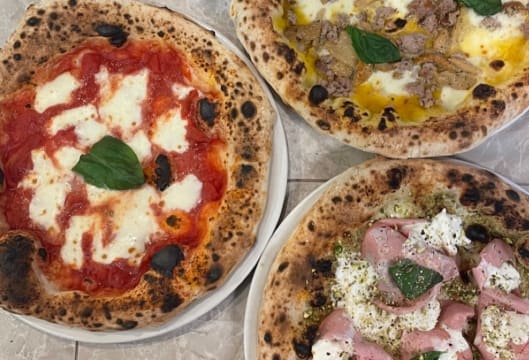 Italian Pizzeria, with Strong T/O in Prime Ascot Vale Location! (Our Ref: V2118)