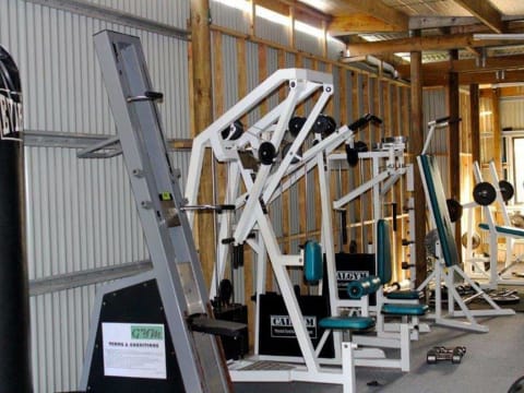 FREEHOLD TROPICAL RAINFOREST - COASTAL PARK RETURNING 15% - ID 1039CPF