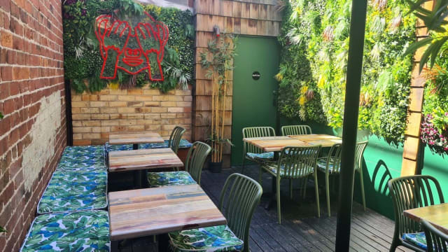 Jungle Boy & Tully's - Two very different bars in one location