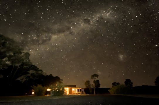 Dark Sky Hill - Turnkey Astro-Tourism Property with Private Observatory and Established Skywatchi...