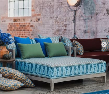 Established Online High-End Outdoor Furniture Business